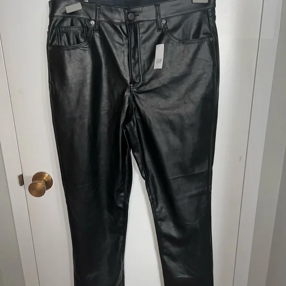 Woman’s Gap Faux leather vintage slim high rise pants. Size 32/ 14 Regular Black - Picture 7 of 14